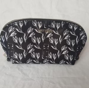 doTERRA branded toiletry / essential oil bag